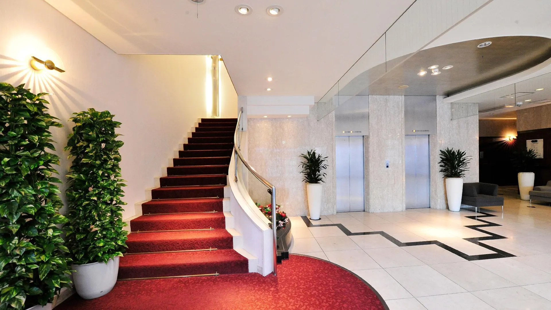 Hotel Global View Sapporo Old Hotel Royal Stay Sapporo 3*,